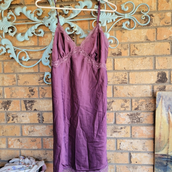 Gilligan & O'Malley Other - 5/$25 Gilligan O'Malley Slip Dress